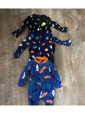Nike Kids One-Piece Sleepers in Black, Navy & Blue